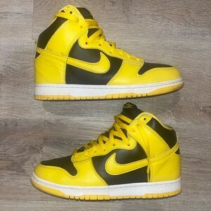 Nike Dunk High Black and Yellow